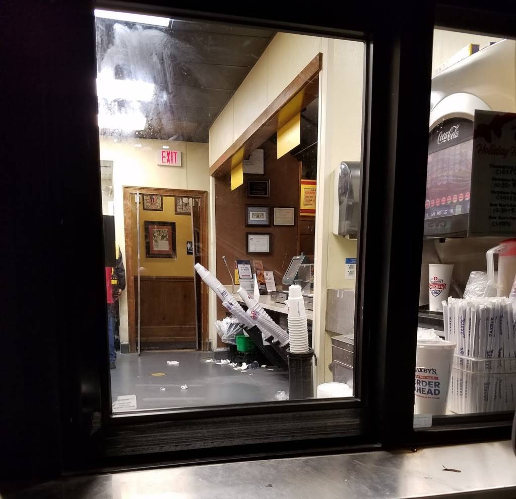 Zaxbys Chicken Fingers & Buffalo Wings | restaurant | 1041 Sams Crossing Dr, Columbia, SC 29229, USA | 8034192747 OR +1 803-419-2747