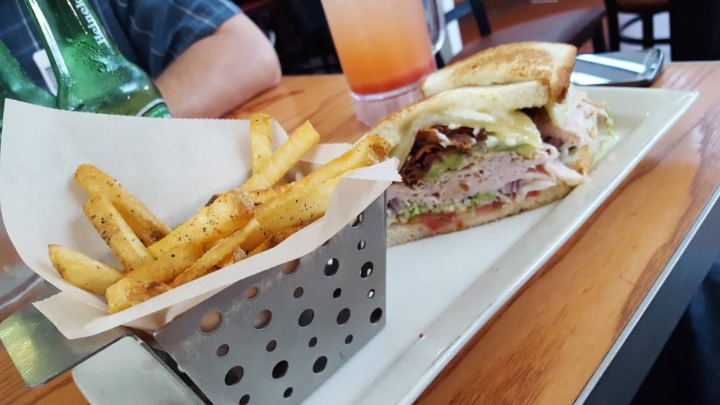 Chilis Grill & Bar | restaurant | 200 West Terminal Dr, Fort Lauderdale, FL 33315, USA | 9543591500 OR +1 954-359-1500