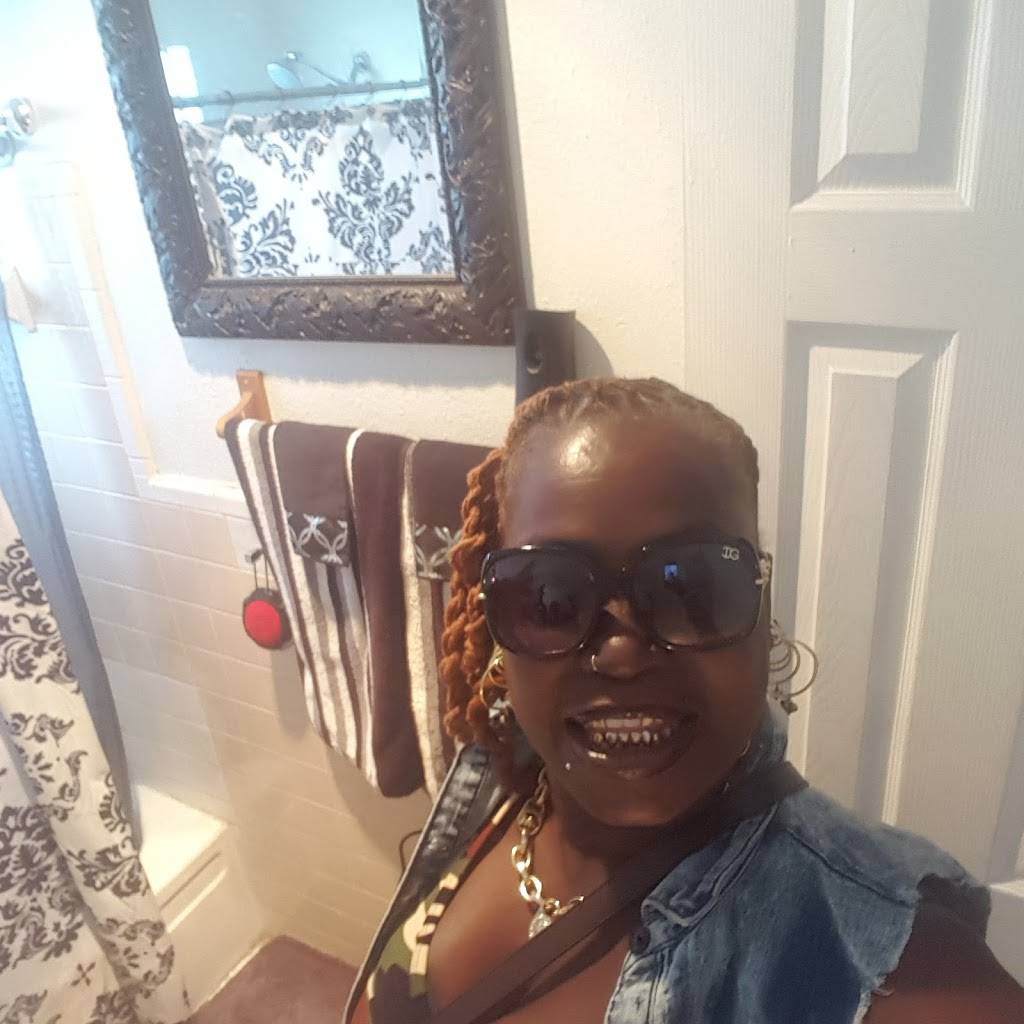 Finleys Bahamian Restaurant & Gift Shop LLC. - A Taste Of The B | restaurant | #731 Hammondville Rd, Dr Martin Luther King Blvd, Pompano Beach, FL 33060, USA | 9543665995 OR +1 954-366-5995