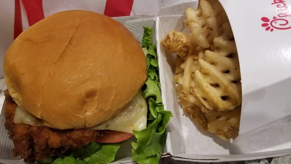 Chick-fil-A | restaurant | 5825 Airport-Pulling Rd N, Naples, FL 34109, USA | 2395949777 OR +1 239-594-9777