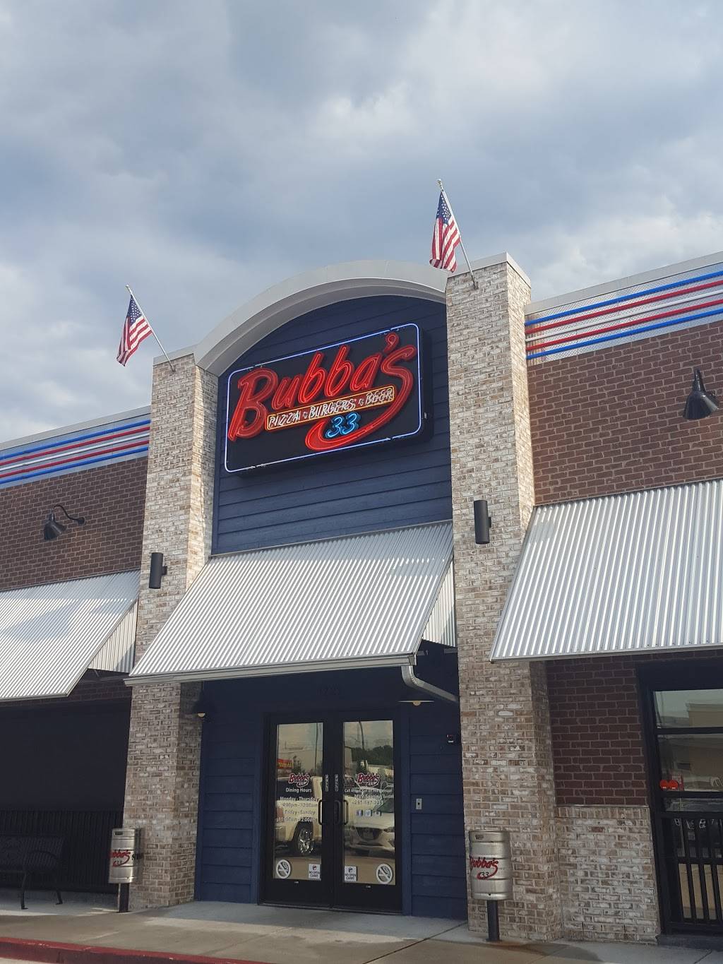 Bubbas 33 | restaurant | 3221 East Sam Houston Pkwy S, Pasadena, TX 77505, USA | 2814872233 OR +1 281-487-2233