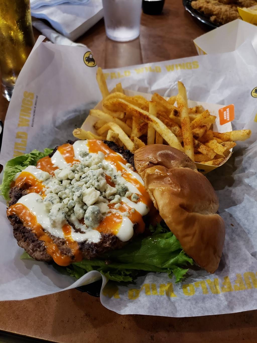 Buffalo Wild Wings | restaurant | 4710 183A, Cedar Park, TX 78613, USA | 5125289030 OR +1 512-528-9030