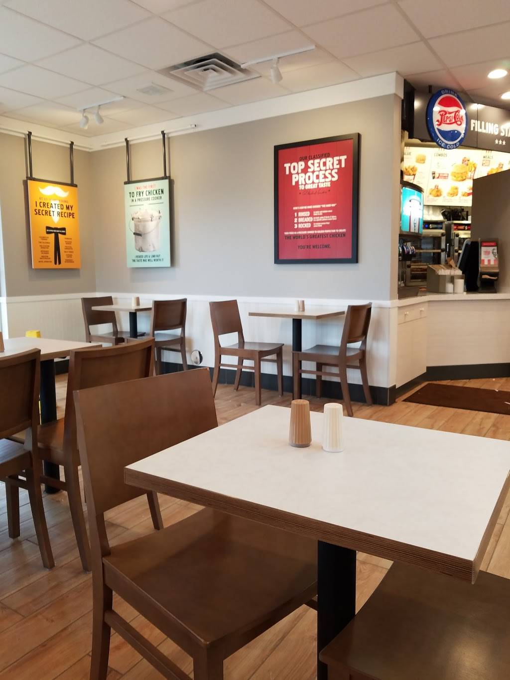 KFC | restaurant | 131 E Lakewood Blvd, Holland, MI 49424, USA | 6163927845 OR +1 616-392-7845