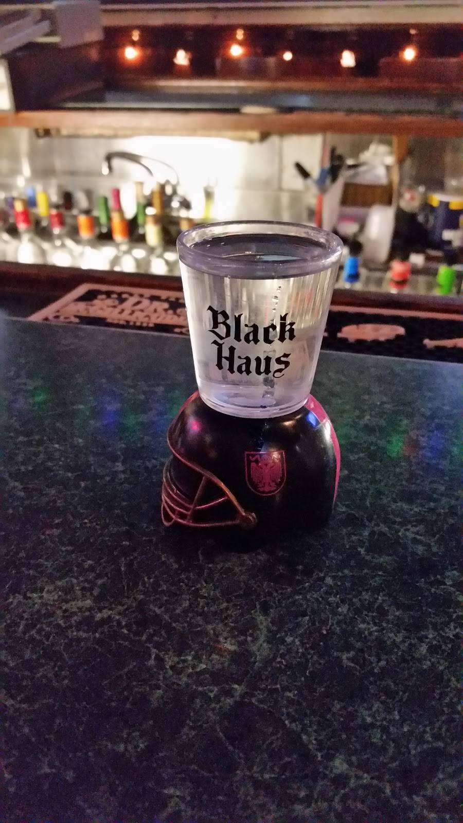 Gippers Restaurant & Ale House | restaurant | 304 Old Gate Ln, Milford, CT 06460, USA | 2038785262 OR +1 203-878-5262