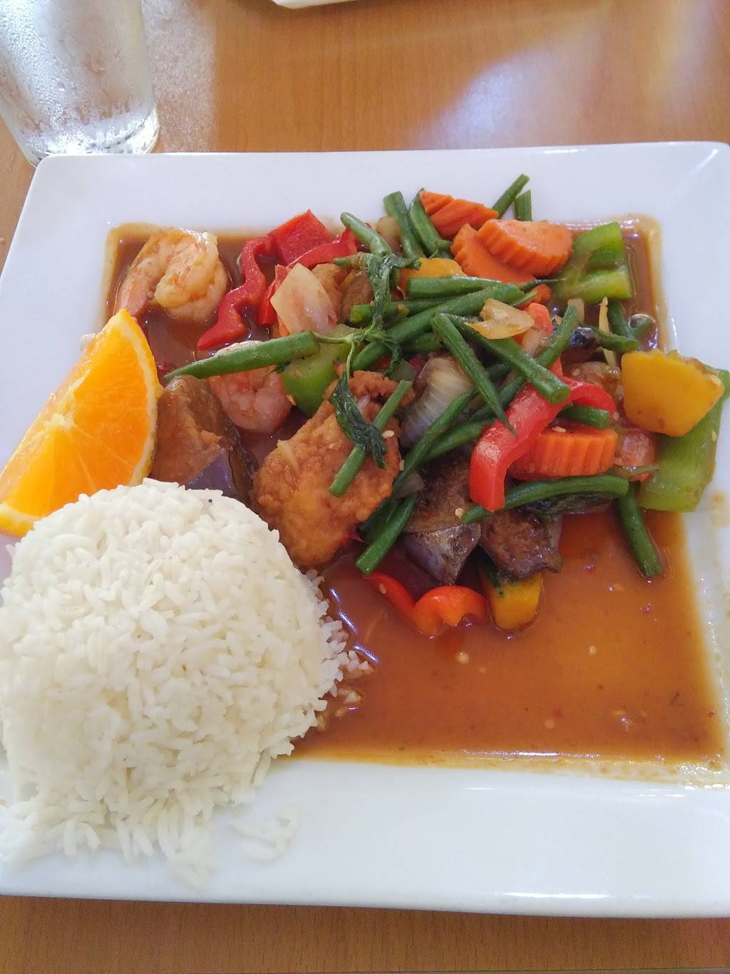 Davan Thai Cuisine | restaurant | 1803 Webster St, Oakland, CA 94612, USA | 5108324416 OR +1 510-832-4416