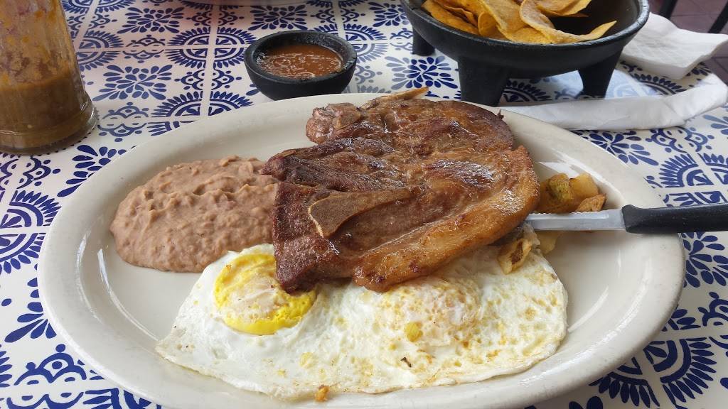 Carmelitas | restaurant | 2218 Broadway St, San Antonio, TX 78215, USA | 2102245540 OR +1 210-224-5540