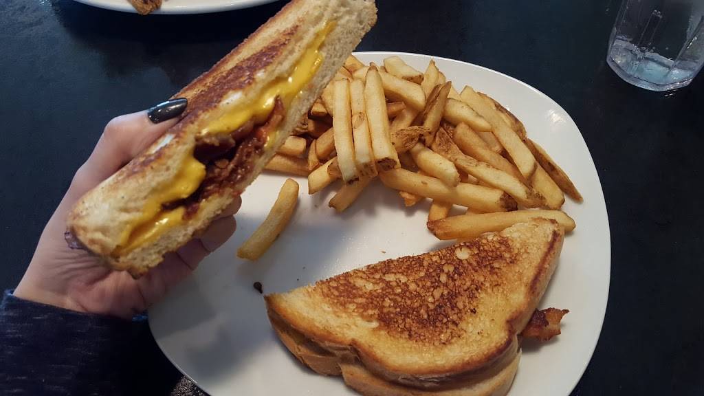 Bickfords Family Restaurants | restaurant | 325 Montvale Ave, Woburn, MA 01801, USA | 7819386068 OR +1 781-938-6068