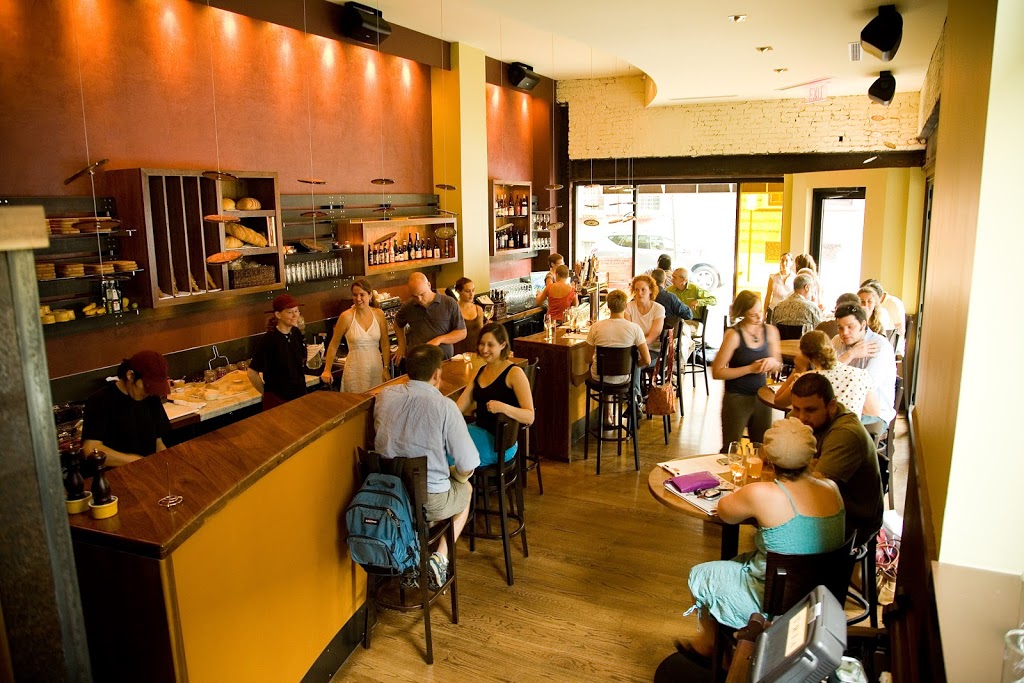 Tria Cafe Wash West | restaurant | 1137 Spruce St, Philadelphia, PA 19107, USA | 2156299200 OR +1 215-629-9200