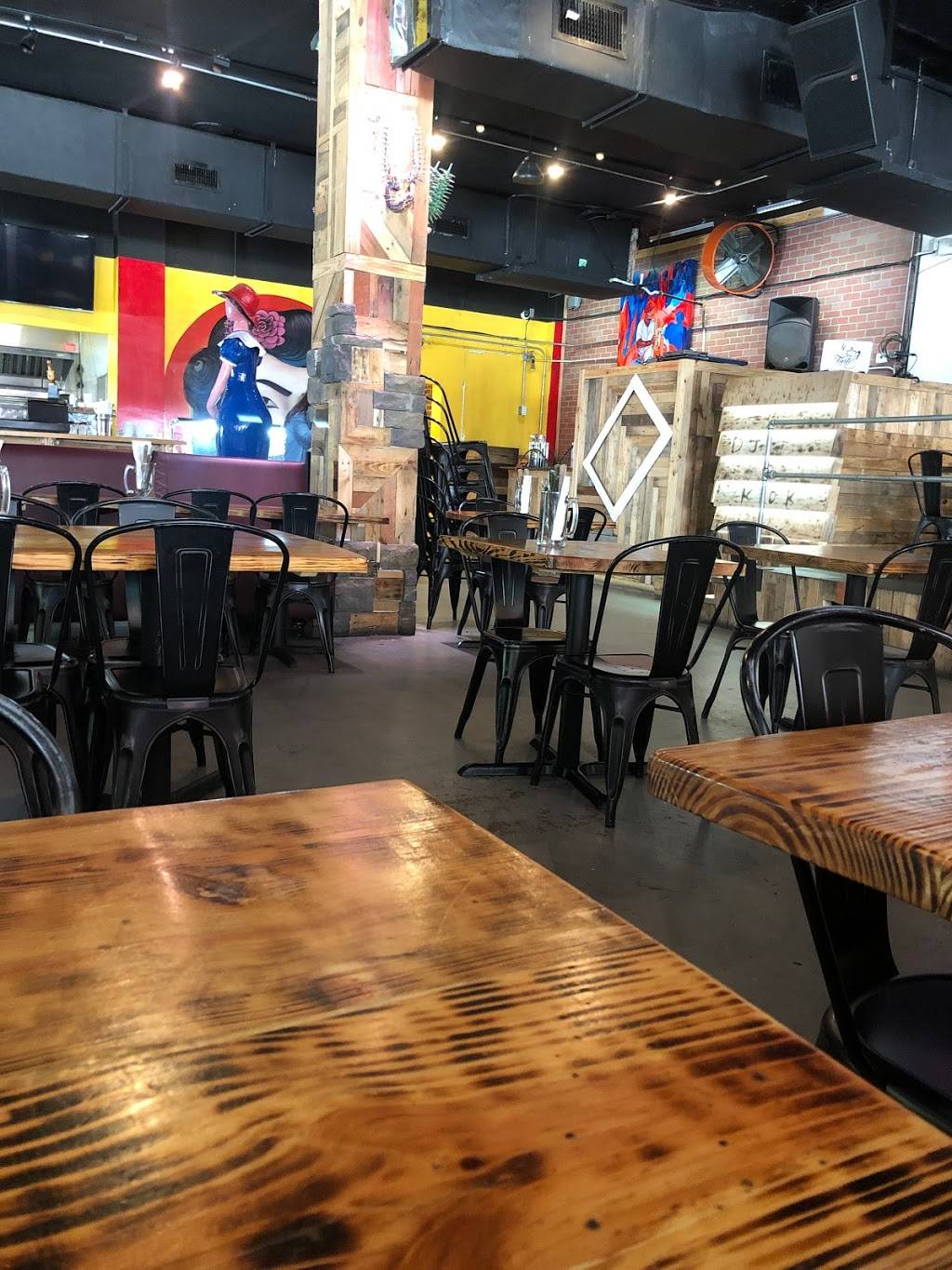 EL OTRO TIESTO CAFE | restaurant | 3023 Biscayne Blvd, Miami, FL 33137, USA | 3056398096 OR +1 305-639-8096