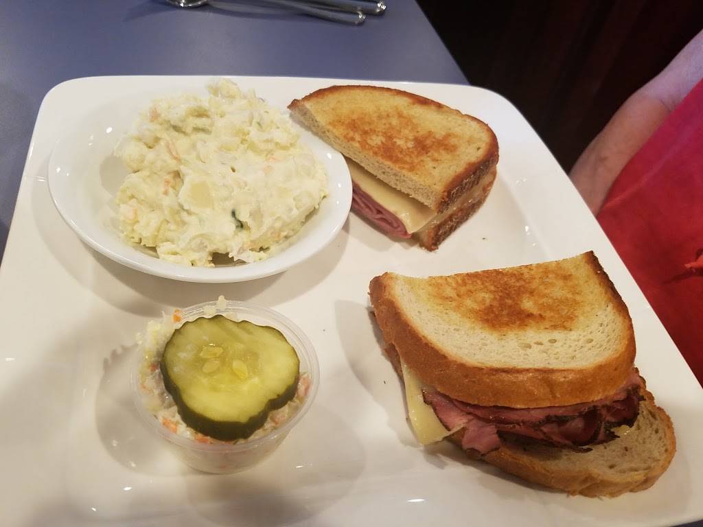 The Legend Restaurant&Bakery | restaurant | 201 N Dupont Hwy, New Castle, DE 19720, USA | 3023226222 OR +1 302-322-6222