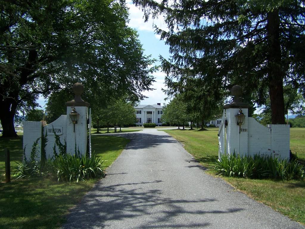 Winton Farm | restaurant | 599 Patrick Henry Hwy, Amherst, VA 24521, USA | 4349467336 OR +1 434-946-7336