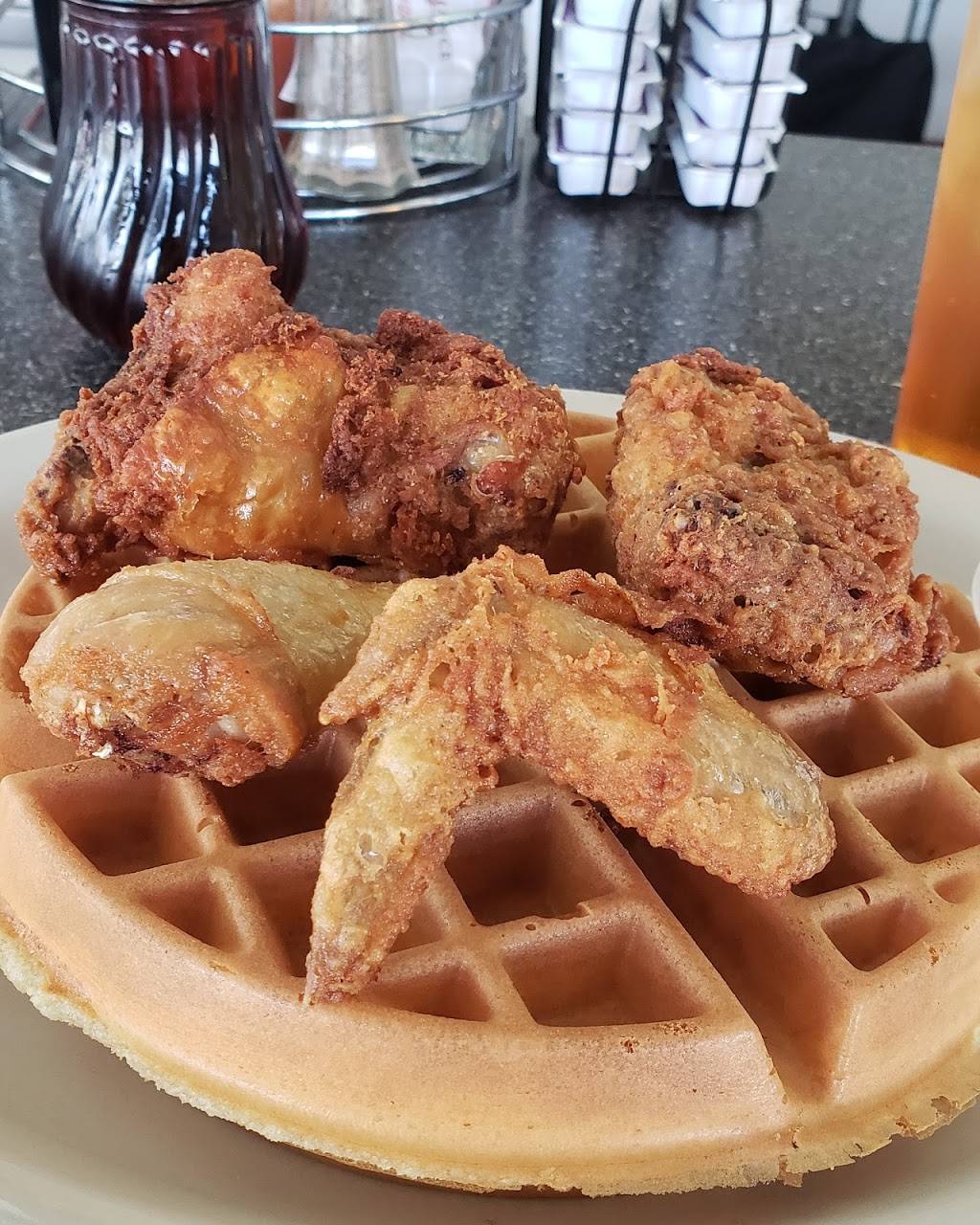 America Waffles | restaurant | 1540 E March Ln # B5, Stockton, CA 95210, USA | 2099511175 OR +1 209-951-1175