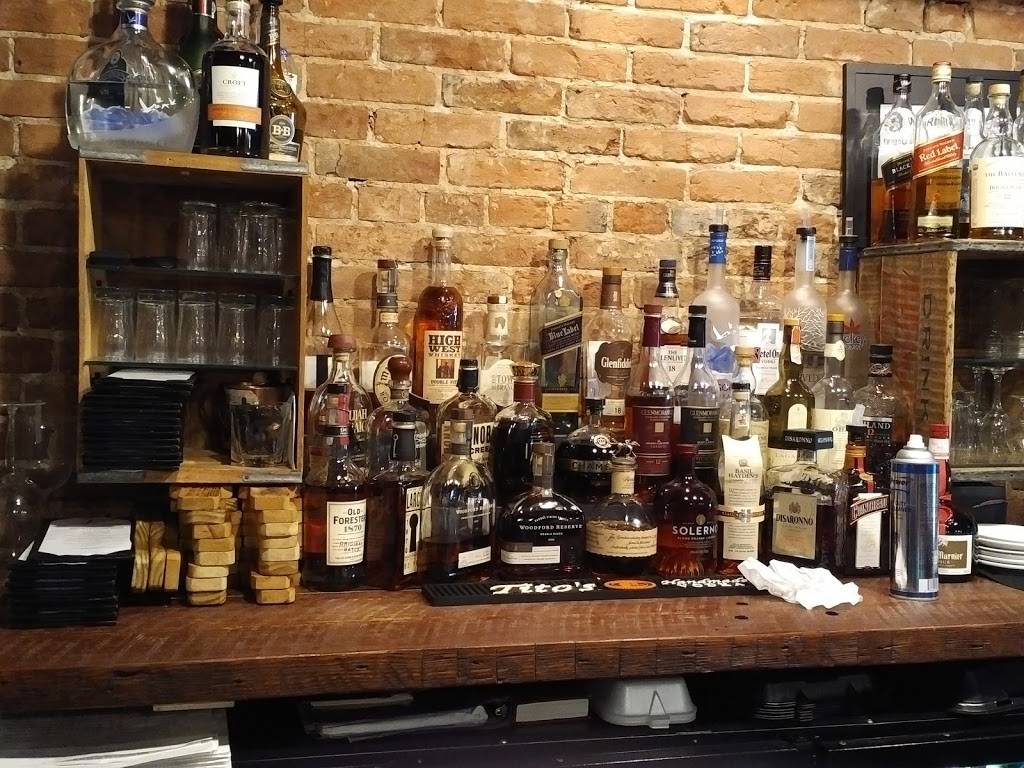 Basils On Market | restaurant | 18 N Market St, Troy, OH 45373, USA | 9378752068 OR +1 937-875-2068