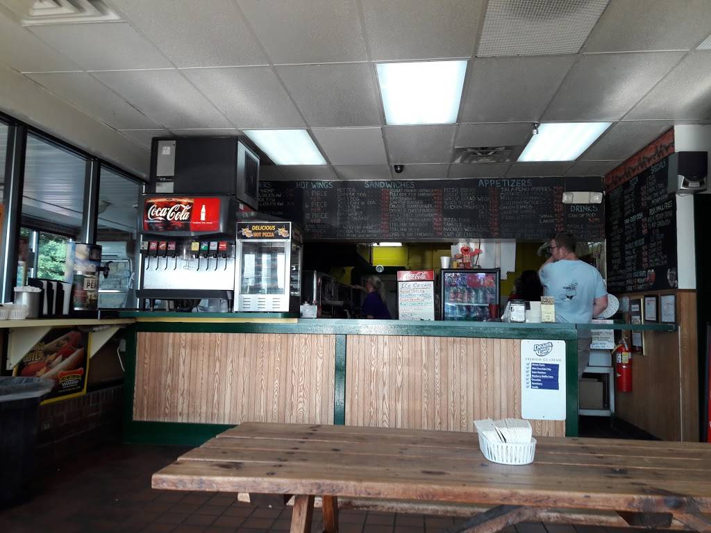 Waynes Pizza | restaurant | 34197 US-45, Third Lake, IL 60030, USA | 8472232441 OR +1 847-223-2441