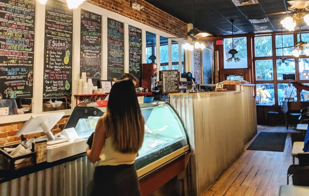 The Gelato Company and Eatery | restaurant | 11 SE 1 Ave, Gainesville, FL 32601, USA | 3523733153 OR +1 352-373-3153