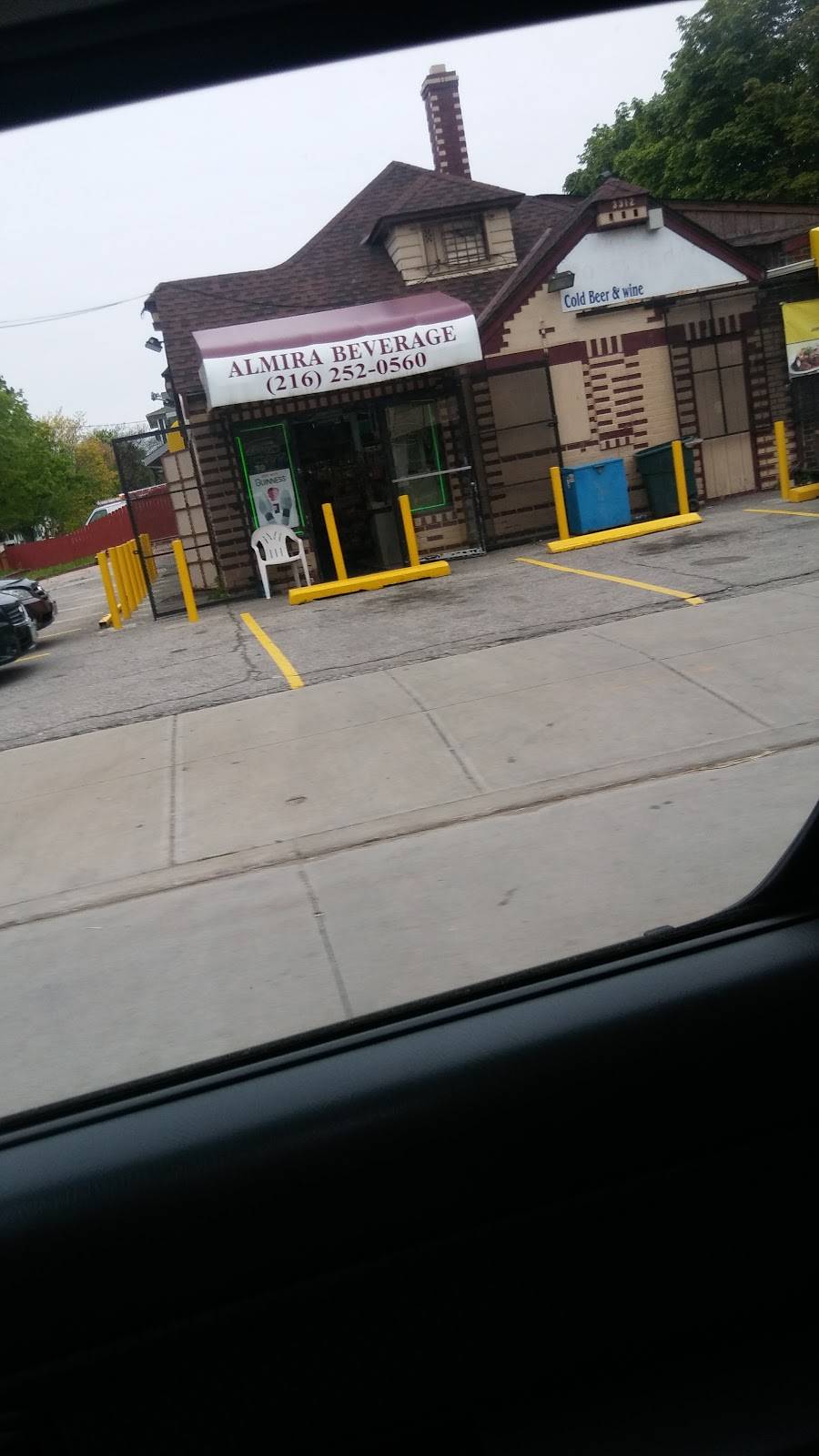 Jamaican Signature Restaurant | restaurant | 3312 W 105th St, Cleveland, OH 44111, USA | 2168629100 OR +1 216-862-9100