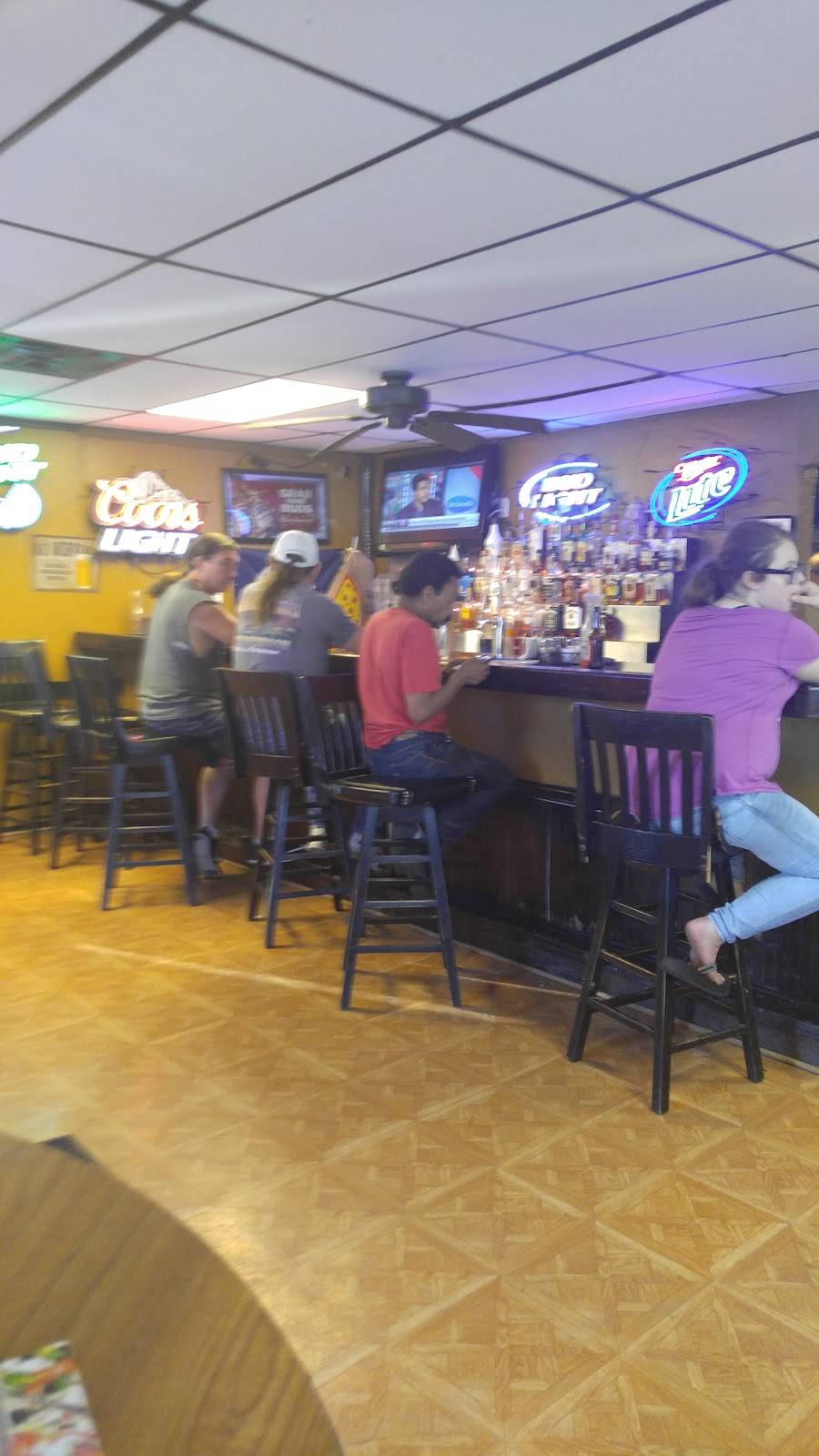 Venice Pizza & Pasta | restaurant | 3813, 412 FM718, Newark, TX 76071, USA | 8174892818 OR +1 817-489-2818