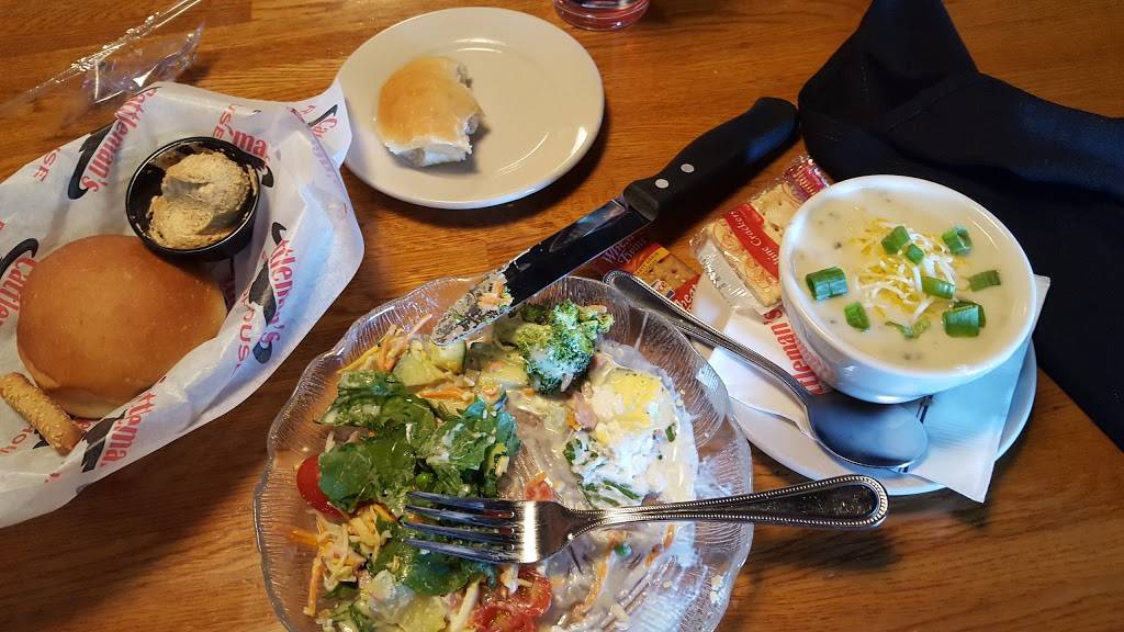 Cattlemans Roadhouse | restaurant | 221 Breighton Cir, Shelbyville, KY 40065, USA | 5026475959 OR +1 502-647-5959