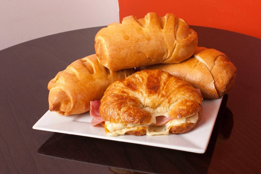 Mecatos Bakery & Café | bakery | 857 Woodbury Road Unit 105, Orlando, FL 32828, USA | 4076013961 OR +1 407-601-3961