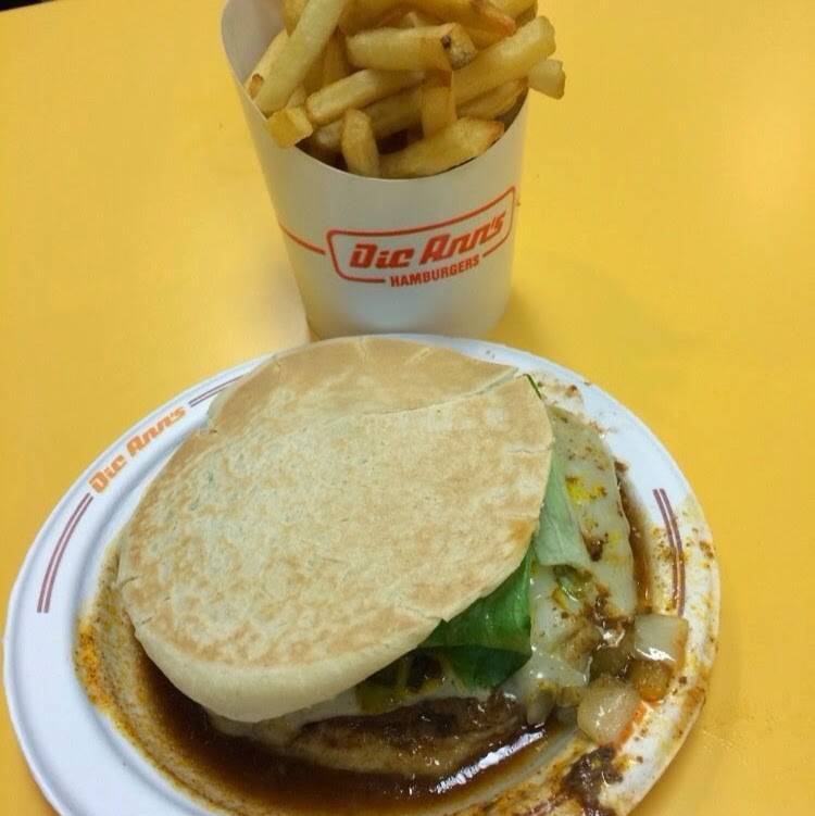 Dic Anns Marché Central | restaurant | 1010 Rue Legendre O, Montréal, QC H4N 3L9, Canada | 5143818555 OR +1 514-381-8555