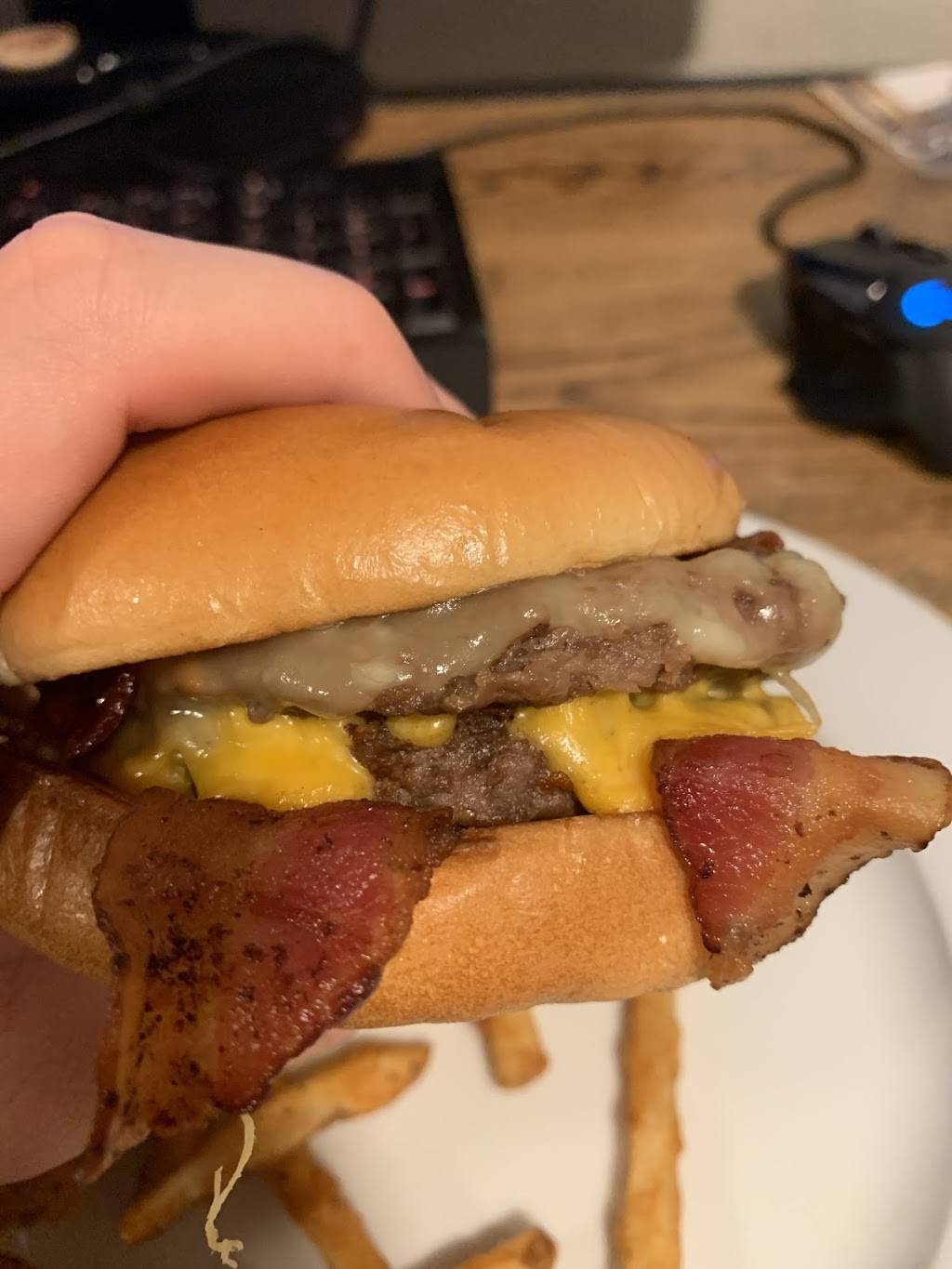 Good Times Burgers & Frozen Custard | restaurant | 2050 26th St, Boulder, CO 80302, USA | 3034495185 OR +1 303-449-5185