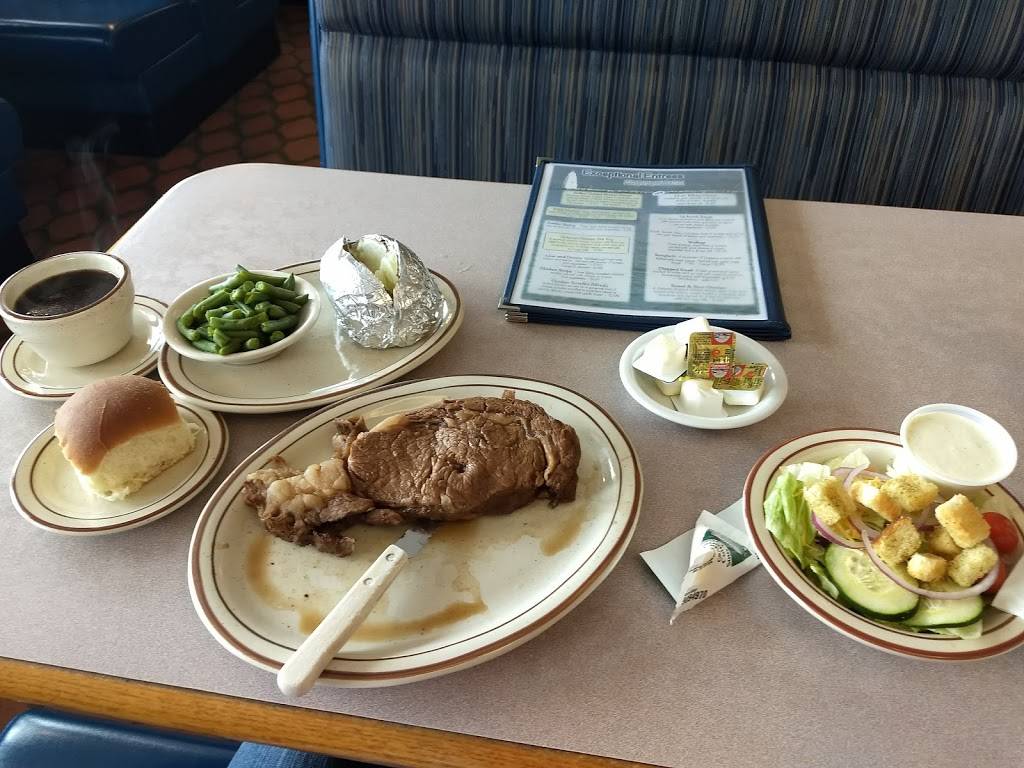 Breakwater Restaurant | restaurant | 1111 E Cloverland Dr, Ironwood, MI 49938, USA | 9069328400 OR +1 906-932-8400