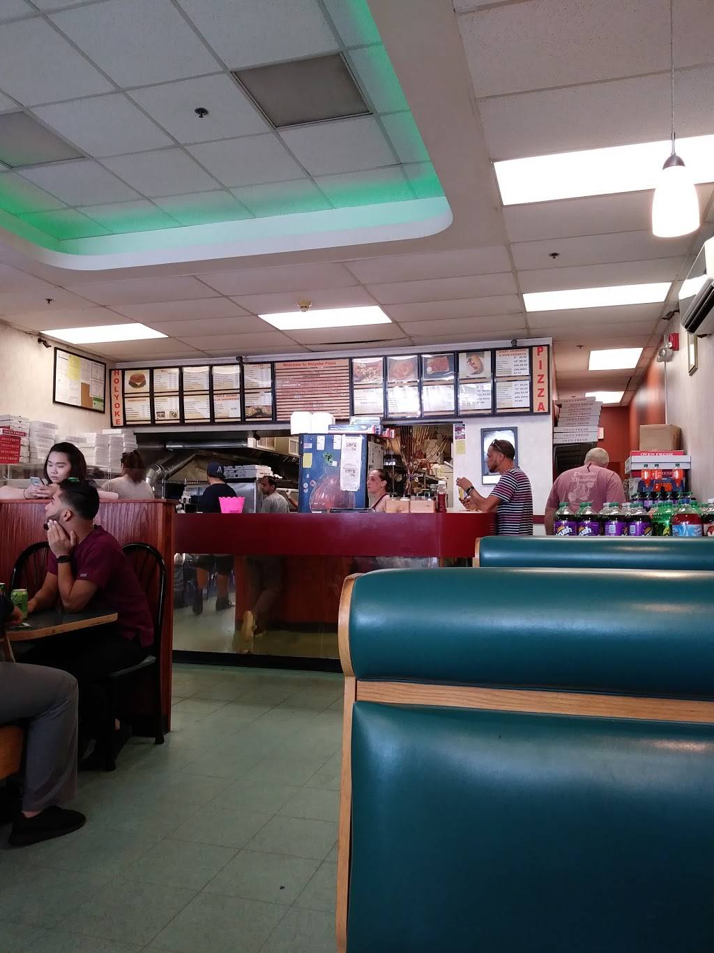 Holyoke Pizza | restaurant | 213 South St, Holyoke, MA 01040, USA | 4135322555 OR +1 413-532-2555