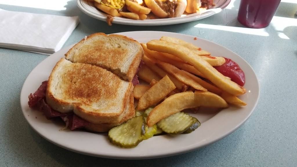 Kaceli’s Family Restaurant | restaurant | 21000 Ecorse Rd, Taylor, MI 48180, USA | 3133868911 OR +1 313-386-8911