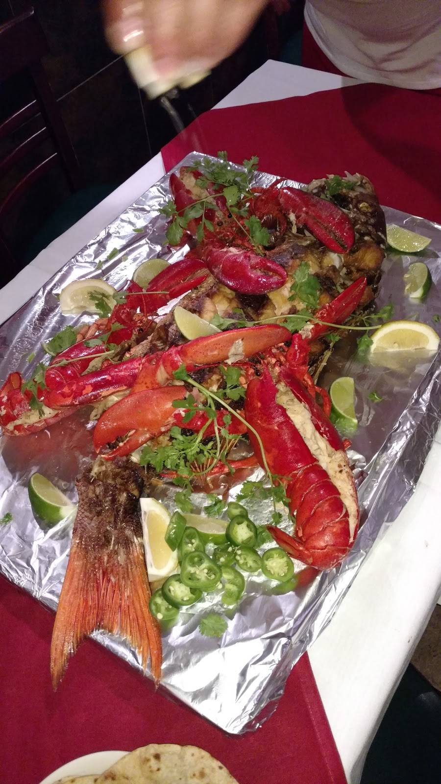 La Plaza Mexican Cuisine | restaurant | 4303, 629 Pennsylvania Ave SE, Washington, DC 20003, USA | 2025469512 OR +1 202-546-9512