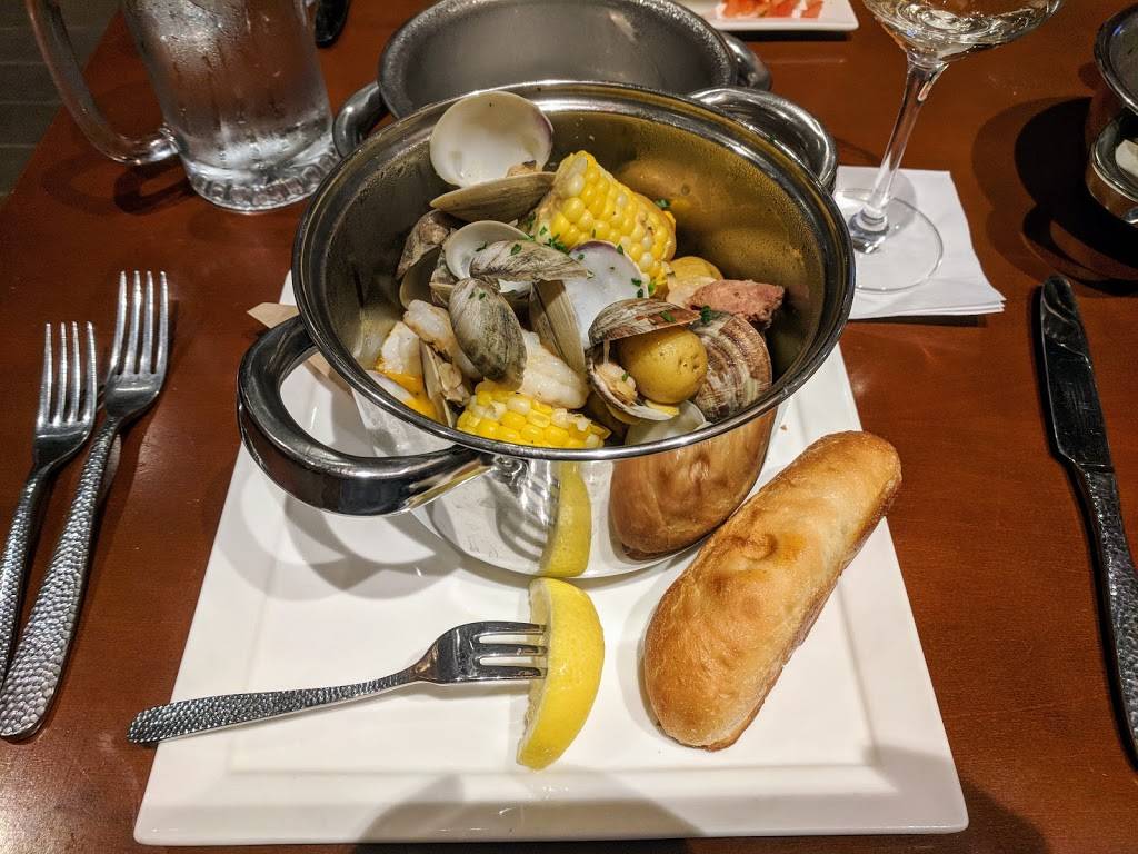 The Pub by Wegmans | restaurant | 100 Wegmans Way, Charlottesville, VA 22902, USA | 4345293265 OR +1 434-529-3265