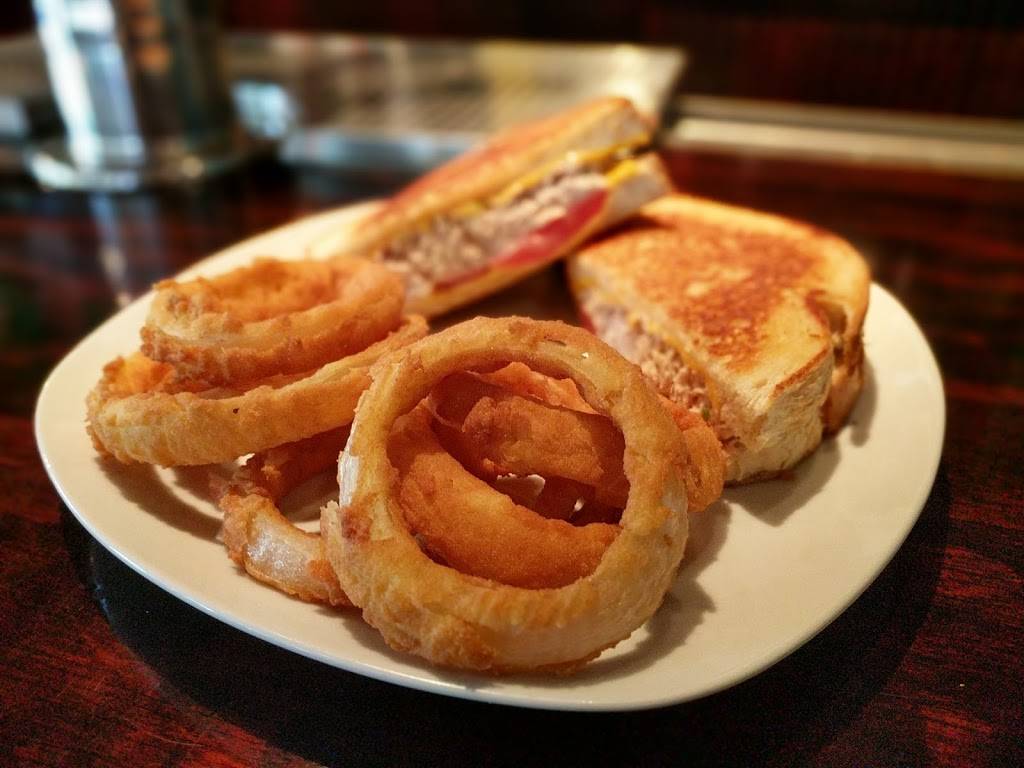 Bickfords Grille | restaurant | 6 Cambridge St, Burlington, MA 01803, USA | 7812722262 OR +1 781-272-2262