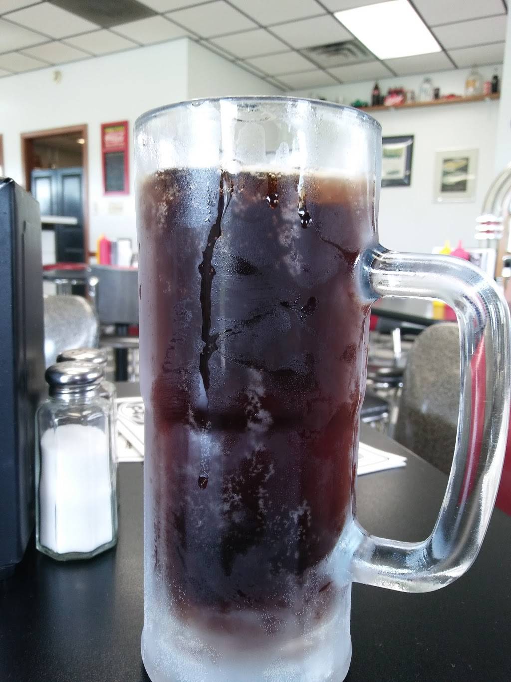 B-K Root Beer | restaurant | 2780 Stone Cir Dr, Troy, OH 45373, USA | 9373358000 OR +1 937-335-8000