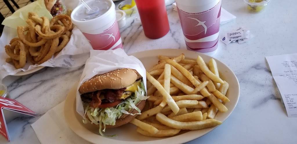 Family Basket Restaurant | restaurant | 670 7th St, Perris, CA 92570, USA | 9519435050 OR +1 951-943-5050