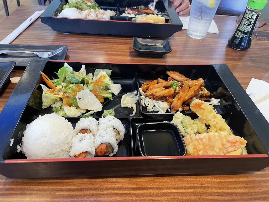 Sky sushi | restaurant | 620 Hacienda Dr SUITE 106, Vista, CA 92081, USA | 7605363822 OR +1 760-536-3822