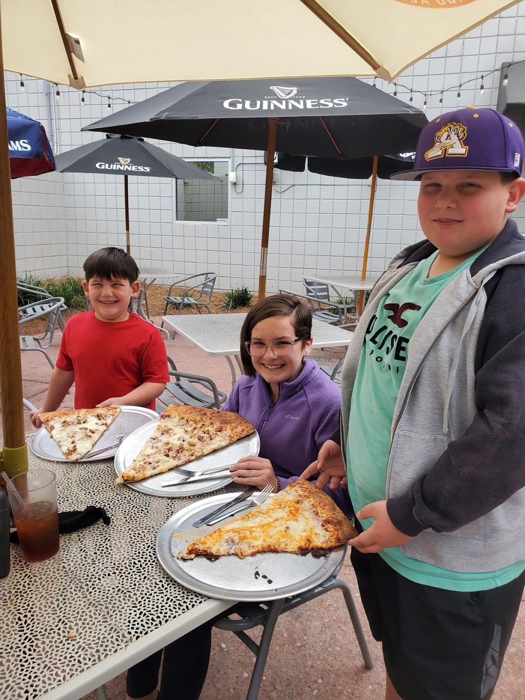 Momos Pizza - Market Street | restaurant | 1410 Market St STE C1, Tallahassee, FL 32312, USA | 8504120222 OR +1 850-412-0222