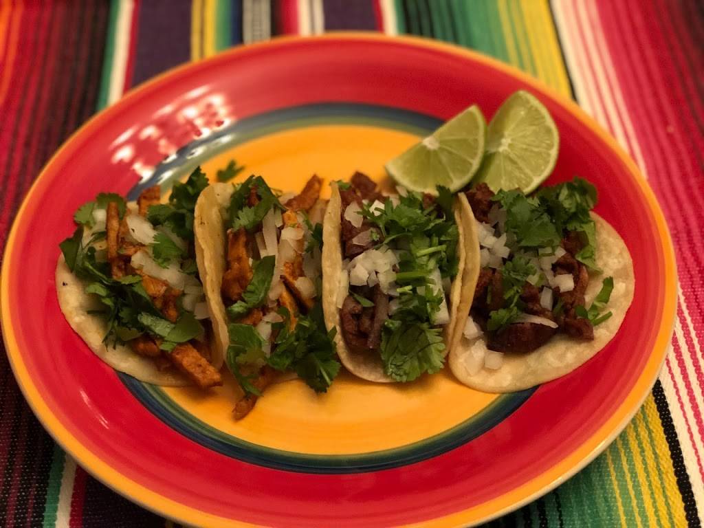 Valerias Tacos | restaurant | 5618 E Skyline Dr, San Tan Valley, AZ 85140, USA | 4807843316 OR +1 480-784-3316