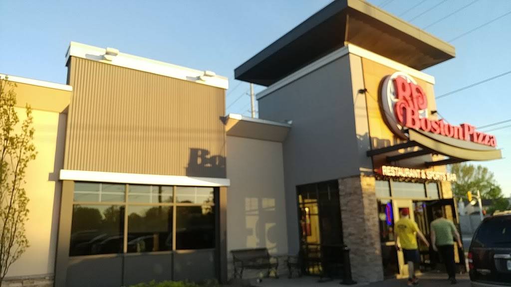 Boston Pizza | restaurant | 1681 Greenbank Rd, Barrhaven, ON K2J 4Y6, Canada | 6138251414 OR +1 613-825-1414