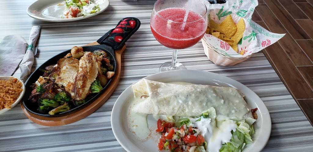 Red Cactus Mexican Restaurant & Bar | restaurant | 8142 E Southport Rd, Indianapolis, IN 46239, USA | 3175277085 OR +1 317-527-7085