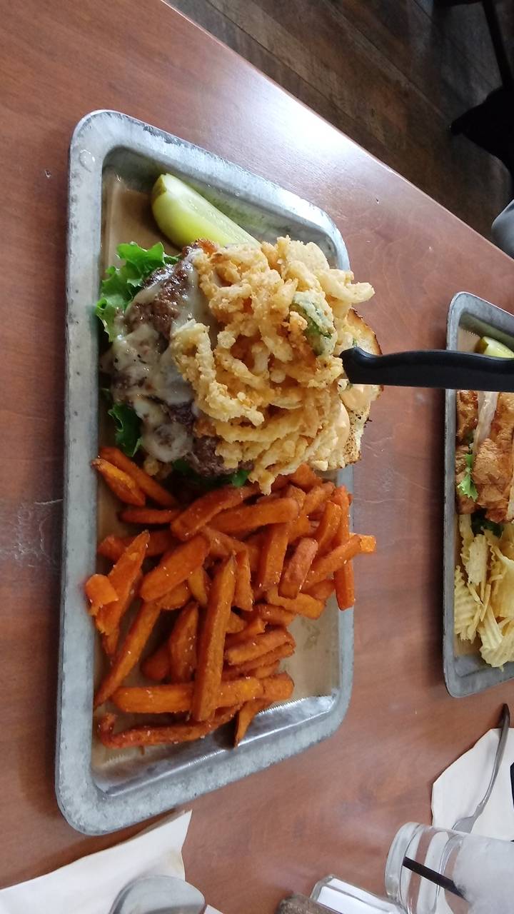 Chris NY Sandwich Co | restaurant | 395 Delaware Ave, Buffalo, NY 14202, USA | 7168546642 OR +1 716-854-6642