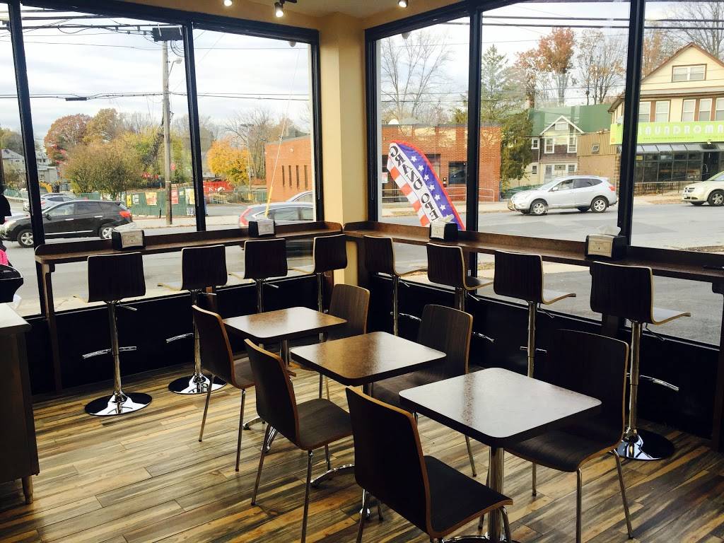 G-Knows Cheesesteaks | restaurant | 1310 Forest Ave, Staten Island, NY 10302, USA | 7182739016 OR +1 718-273-9016