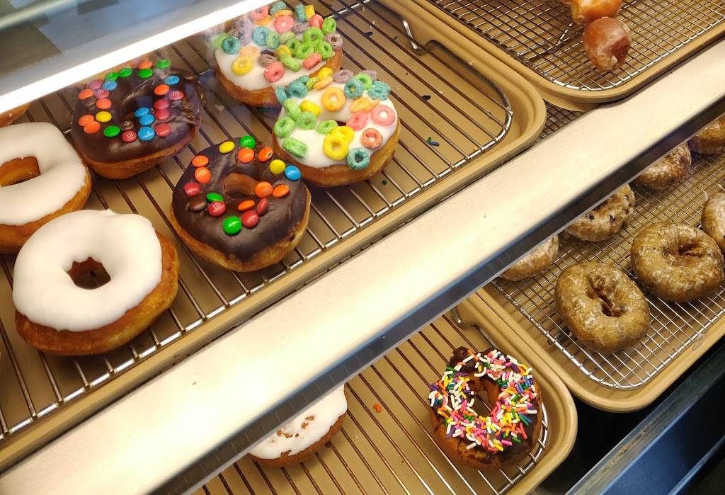 Nom Nom Donuts, Kolaches & More | bakery | 9793 Culebra Rd #104, San Antonio, TX 78251, USA | 2105494247 OR +1 210-549-4247