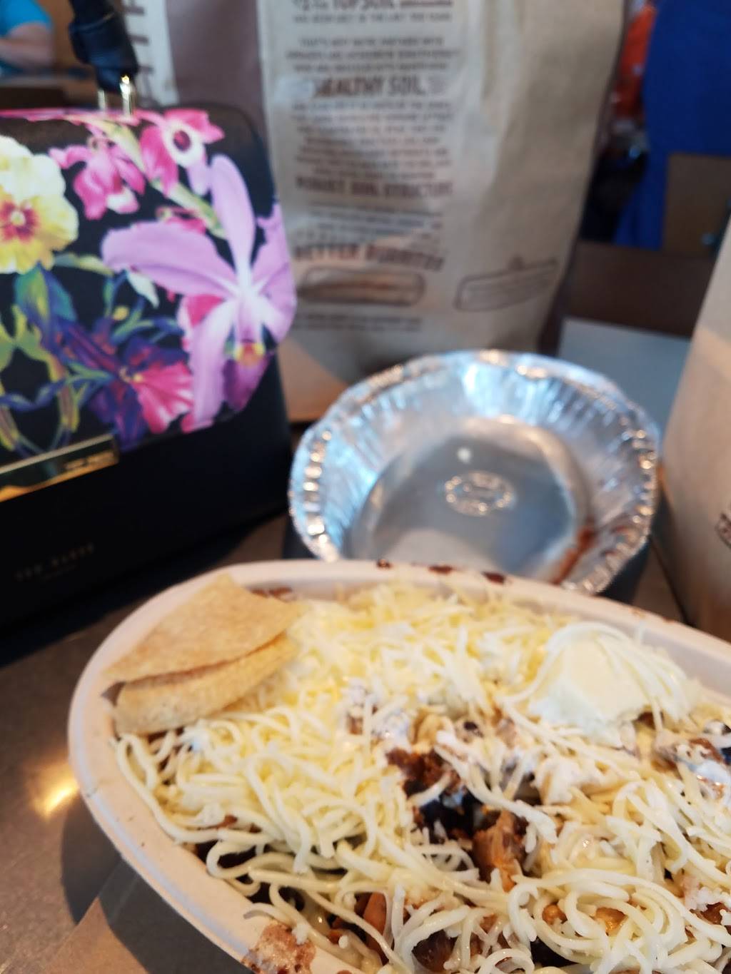 Chipotle Mexican Grill | restaurant | 12278 Narcoossee Rd, Orlando, FL 32832, USA | 4073132375 OR +1 407-313-2375