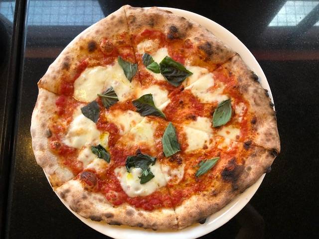 eleven30 Pizza and Sports | restaurant | 1130 W Trinity Mills Rd, Carrollton, TX 75006, USA | 9722451183 OR +1 972-245-1183