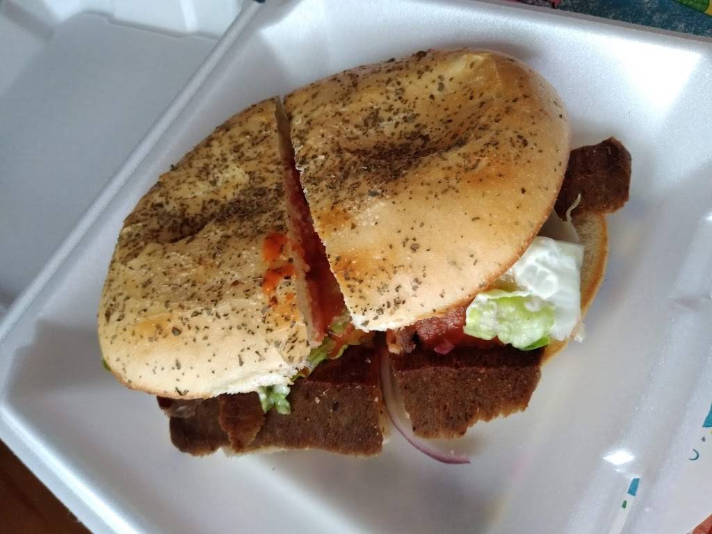 Deli Supreme | meal takeaway | 9728 Lyndale Ave S, Bloomington, MN 55420, USA | 9528815216 OR +1 952-881-5216