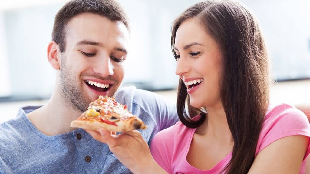 Reginos Pizza (Danforth & Pharmacy) | restaurant | 3331 Danforth Ave, Scarborough, ON M1L 1C5, Canada | 4166940888 OR +1 416-694-0888