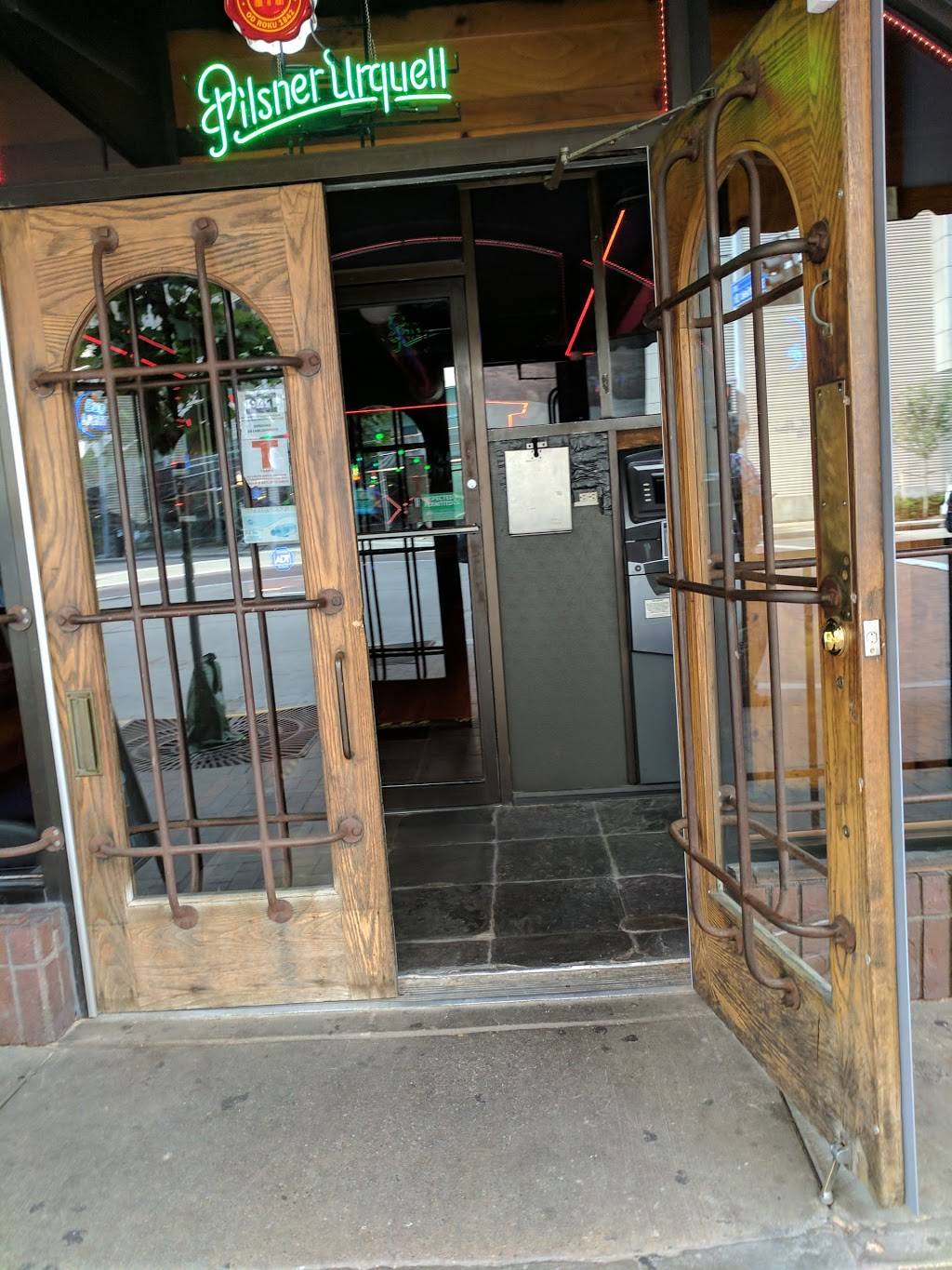 941 Saloon | restaurant | 941 Liberty Ave #1, Pittsburgh, PA 15222, USA | 4122815222 OR +1 412-281-5222