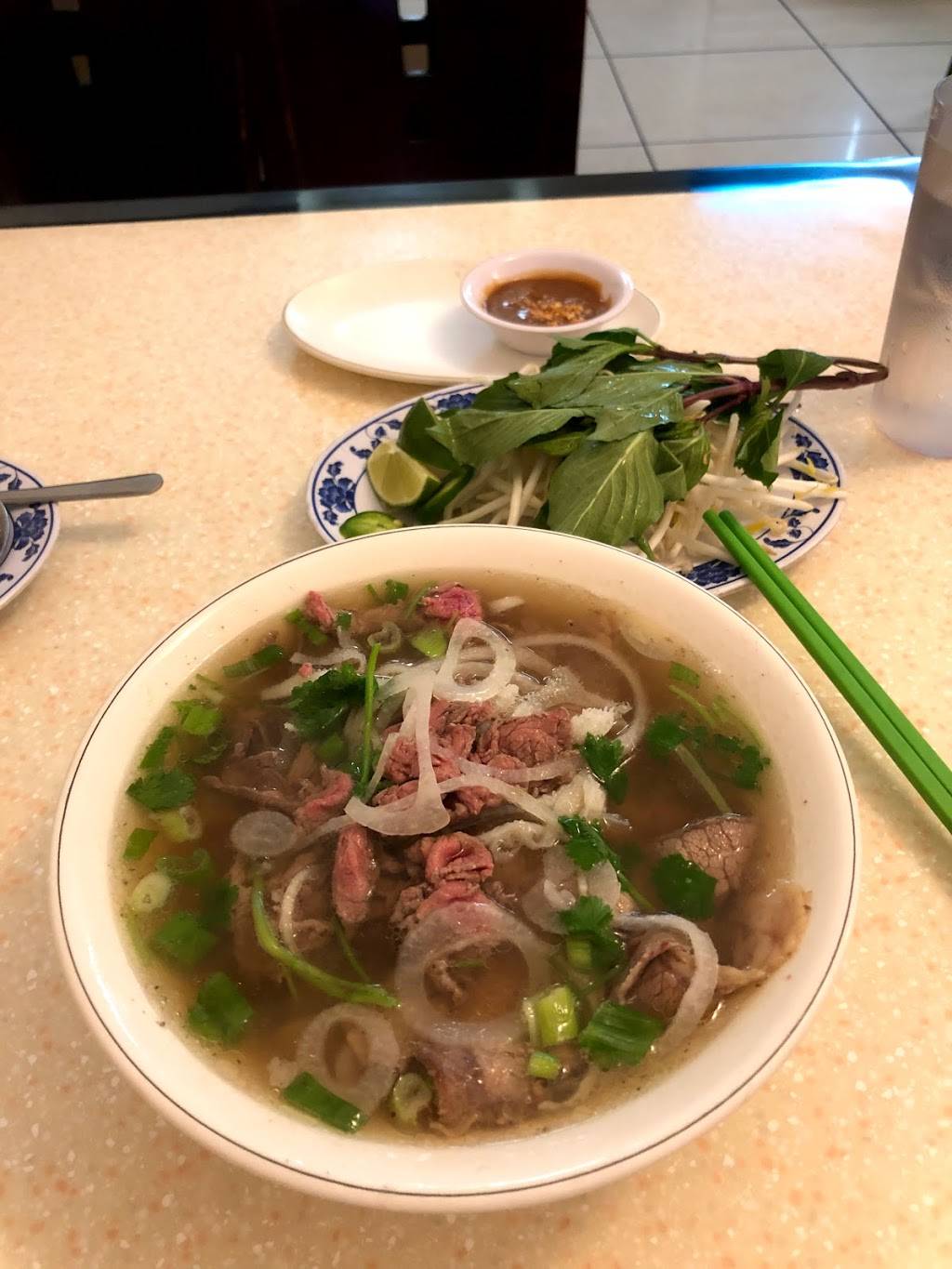 Pho Tai | restaurant | 16876 Southcenter Pkwy, Tukwila, WA 98188, USA | 2065750444 OR +1 206-575-0444