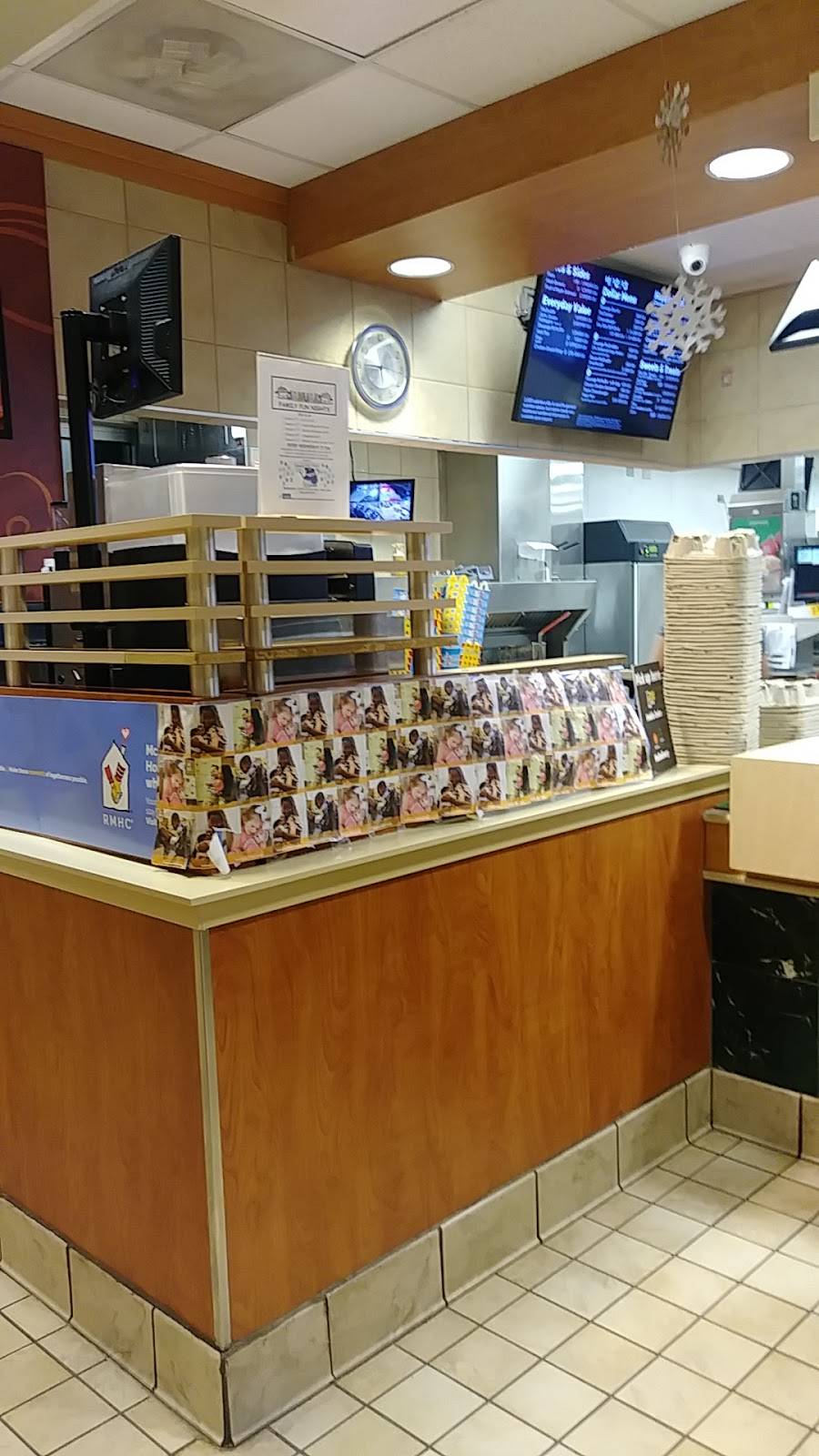 McDonalds | cafe | 9128 S Cicero Ave, Oak Lawn, IL 60453, USA | 7084256116 OR +1 708-425-6116