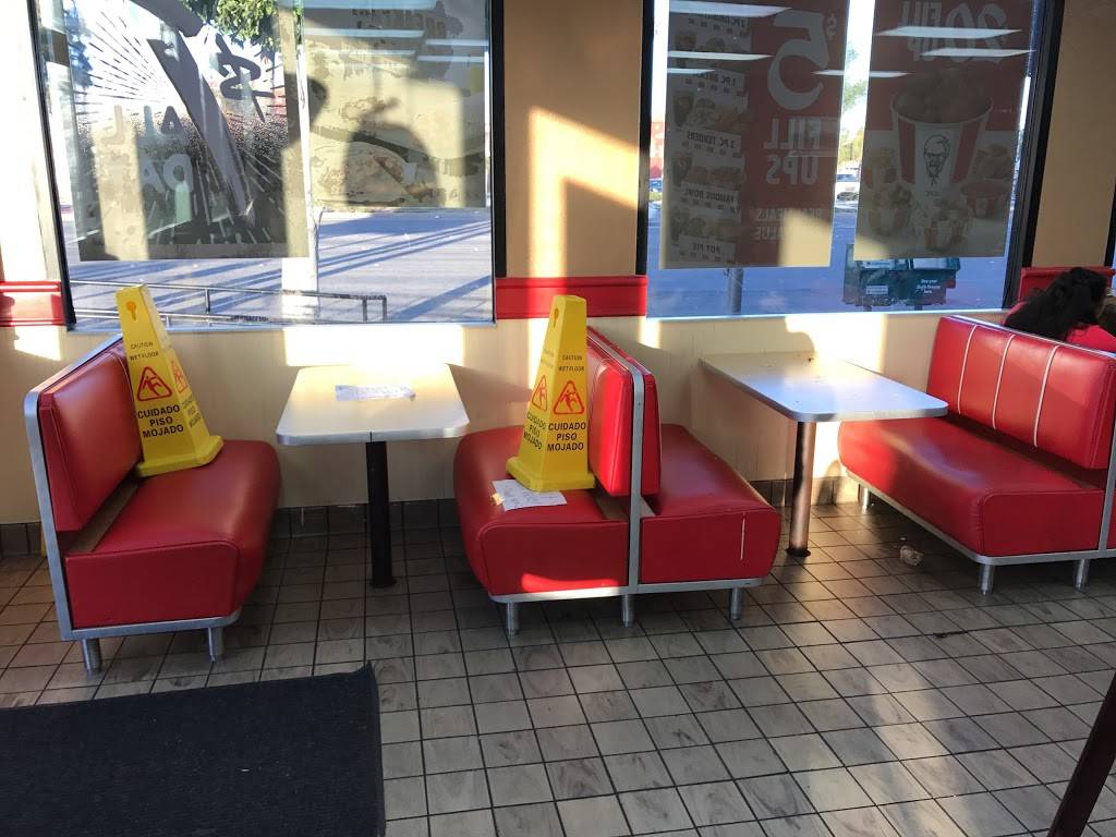 KFC | restaurant | 11523 Hawthorne Blvd, Hawthorne, CA 90250, USA | 3106765085 OR +1 310-676-5085
