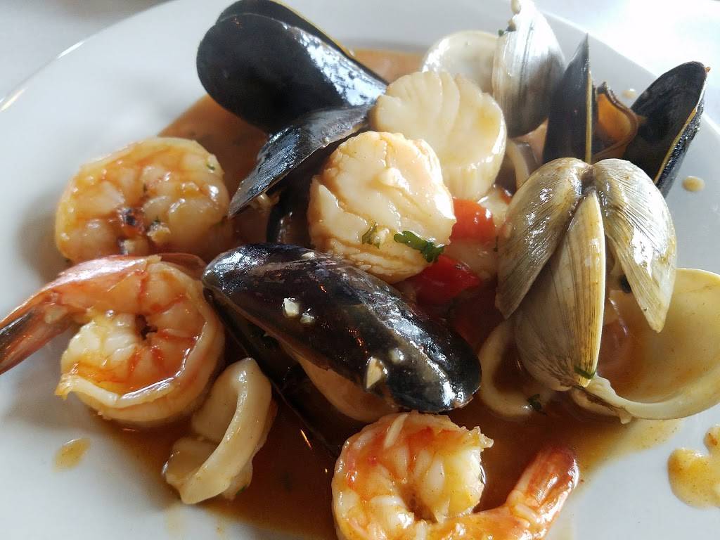 Viva La Vida Spanish And Mexican Restaurant | restaurant | 1611 County Rd 85, Oakdale, NY 11769, USA | 6315892300 OR +1 631-589-2300